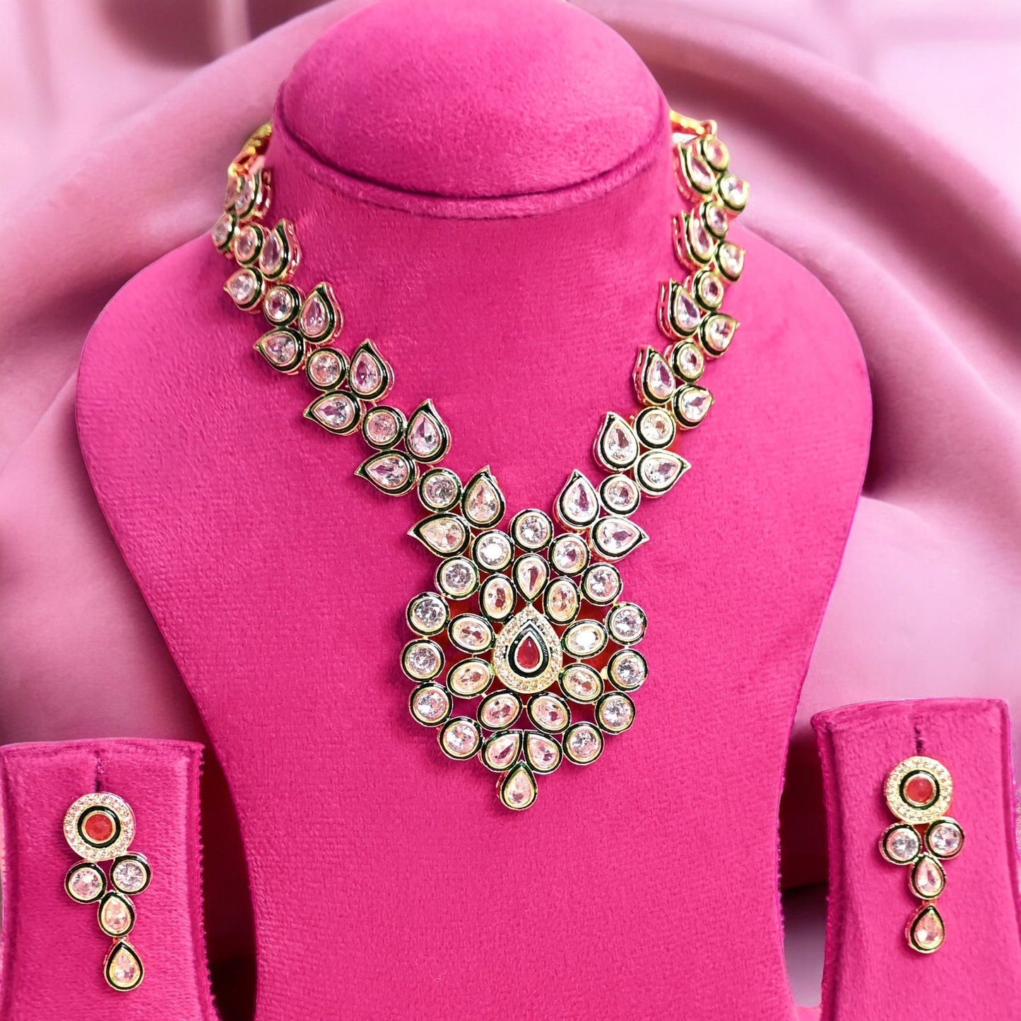 Traditional pink stone set with earrings